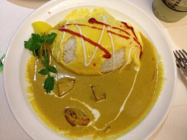 咖喱蛋包饭