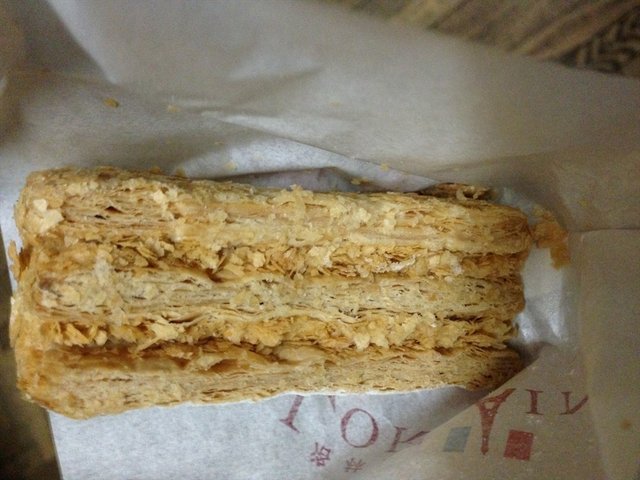 栗子味千层酥