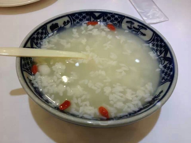 酒酿汤圆