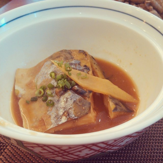 青花鱼味增煮
