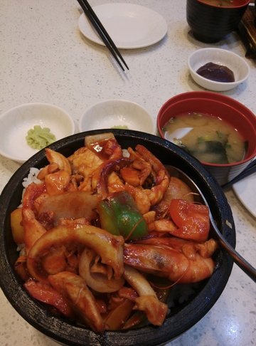 海鲜石锅饭