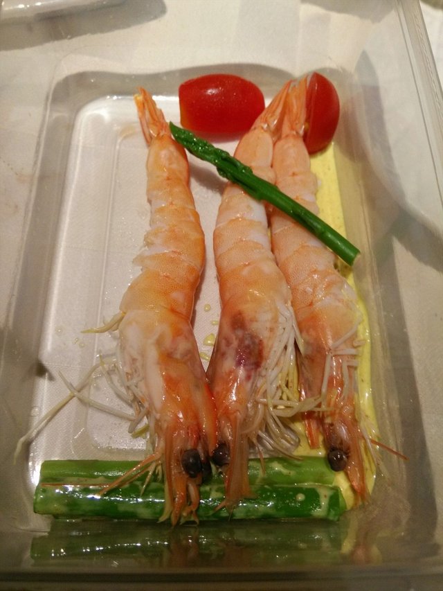 鲜虾芦笋沙拉