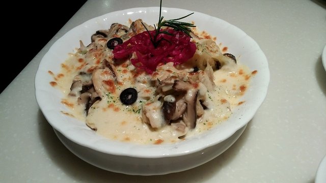 芝士焗野菌配紫芥蓝