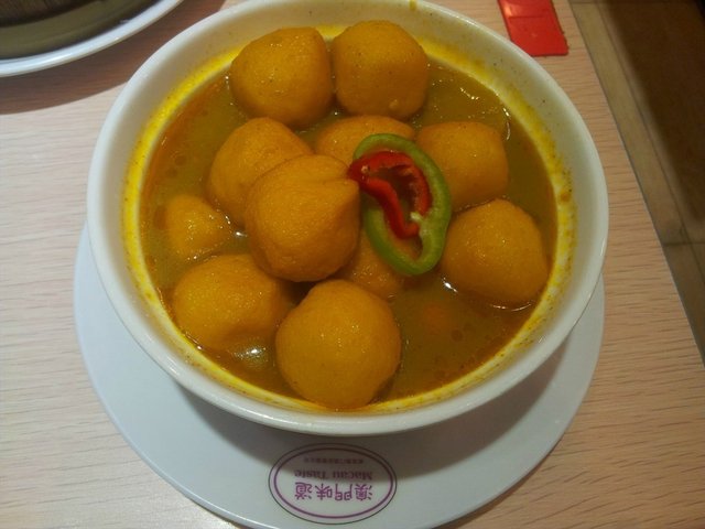 四海咖喱鱼蛋