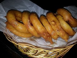 送酒是一流的，炸得脆脆的，好吃。