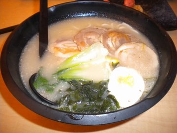 日式猪骨汤拉面