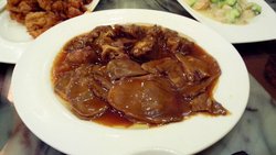 红烧牛舌尾