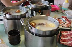 大骨高汤锅