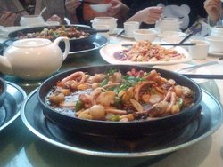 抵吃