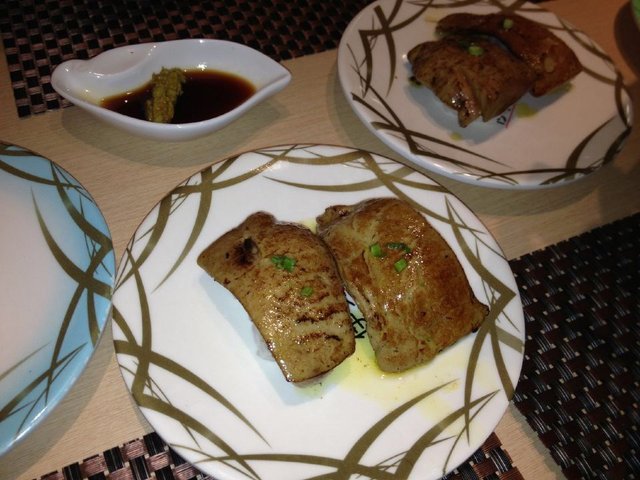 鹅肝寿司