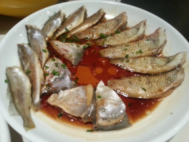 清蒸杂鱼