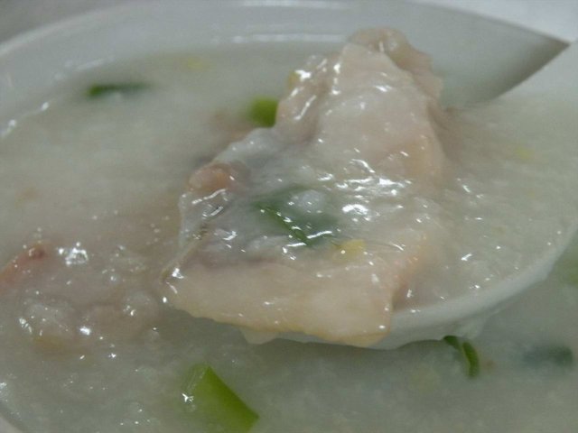 骨腩粥