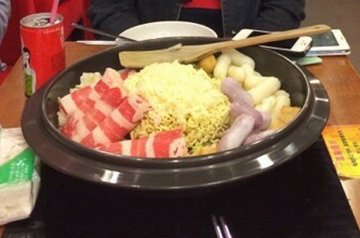芝士年糕火锅