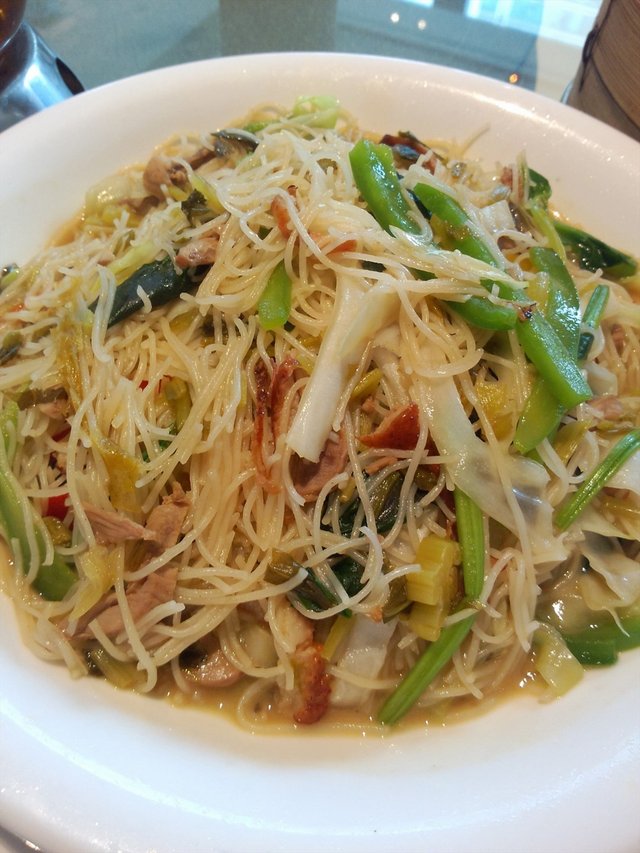 雪菜火鸭丝焖米粉