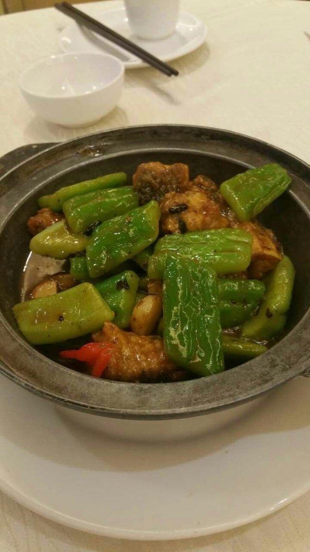 很焦的味道，苦瓜不熟