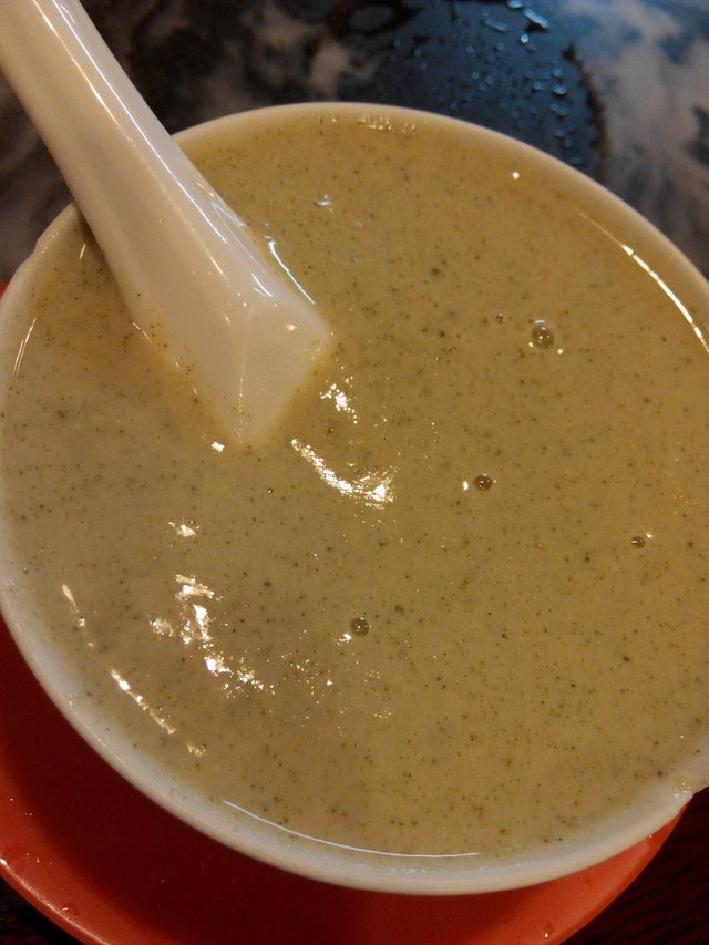 绿茶奶蛋奶糊