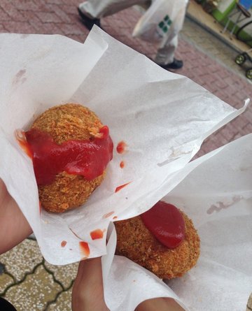 脆皮鸡球
