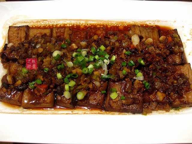 黄豆酱肉碎蒸茄子