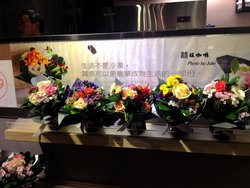 店内的小花束