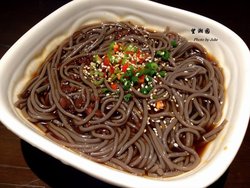 酸酸辣辣有嚼劲