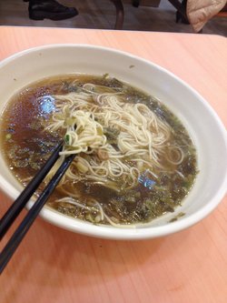 价格实惠，味道还不错，肉丝蛮多的，稍微不够鲜。