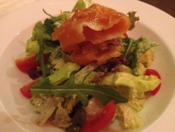 自制烟三文鱼沙拉