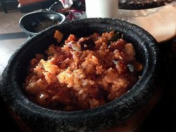 泡菜五花肉石锅饭