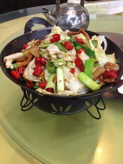 好大的一份，花菜味道不错。