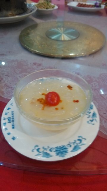 银耳莲子羹
