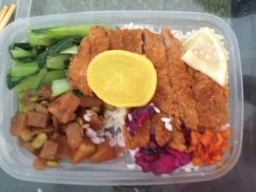 大排盒饭