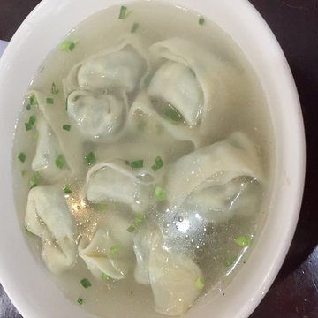 荠菜大馄饨