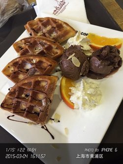 冰激凌华夫饼