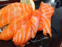 三文鱼腩刺身