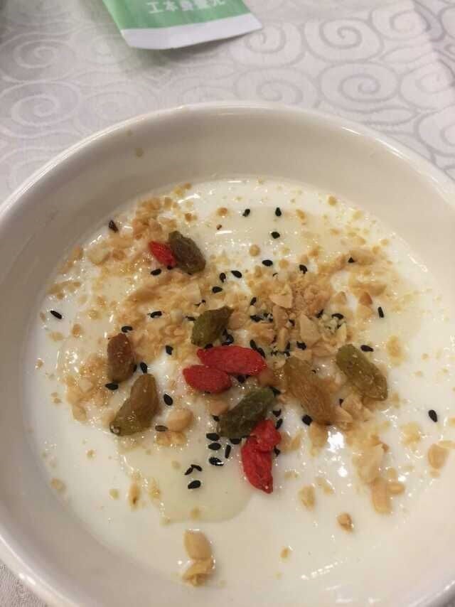 酸奶