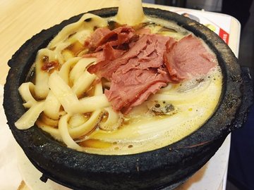 牛肉刀削面