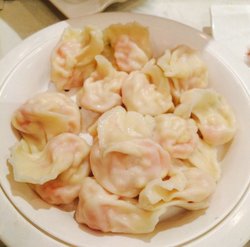 我最爱的西红柿鸡蛋馅饺子[花心]