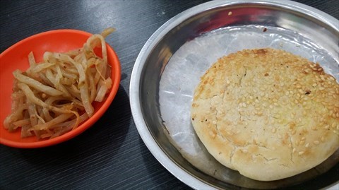 烧饼- 劲松/潘家园的武圣羊杂割)