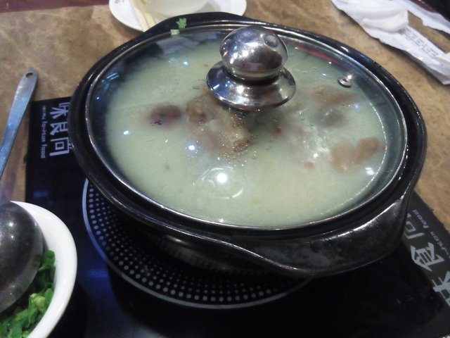 莲藕骨汤
