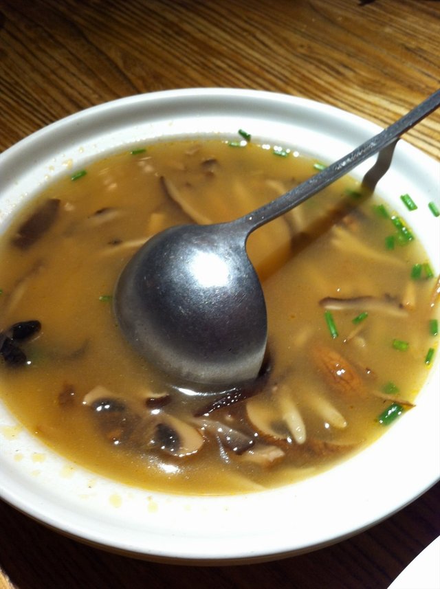 菌菇莜面鱼鱼