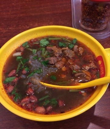 牛肉酸辣粉丝汤