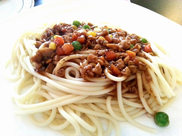传统黑胡椒意式肉酱面