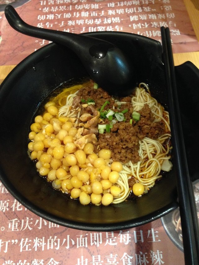 白豌豆杂酱面