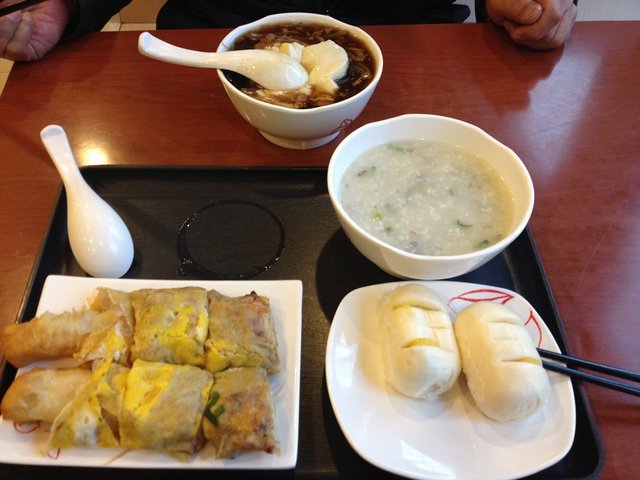 皮蛋瘦肉粥
