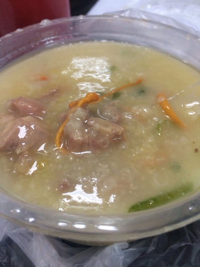 虫草花滑鸡粥