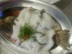 油淋鲈鱼