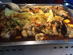 清江鱼2.84斤（55.88元/斤），加上腐竹、鱼豆腐、青笋片等配菜