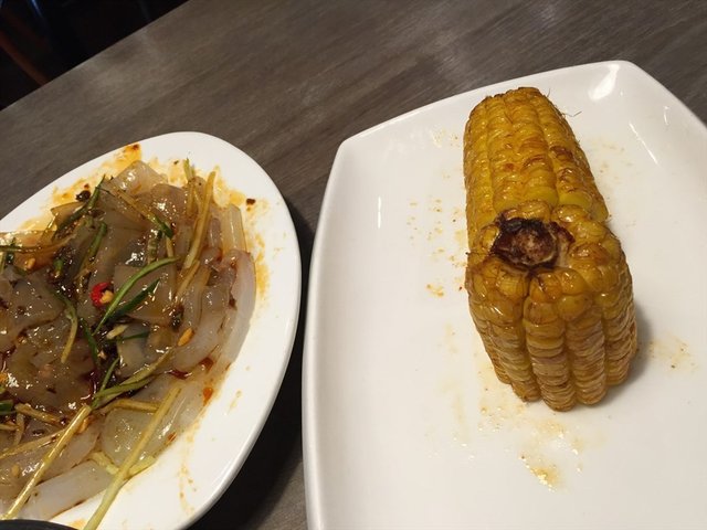 烤玉米