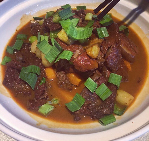 南瓜烧肉煲