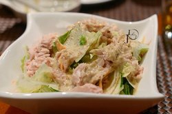 金枪鱼色拉