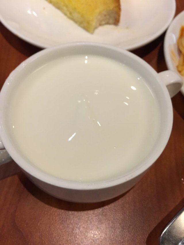 酸奶